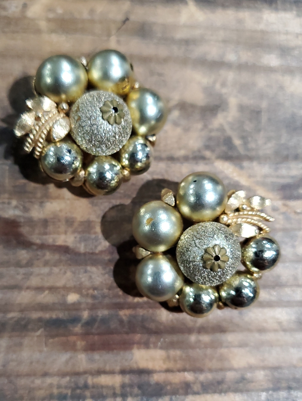 Vintage Gold-Tone Cluster Faux Pearl Stud Clip On Earrings - Women's Jewelry